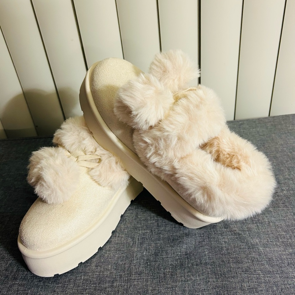 Beige Faux Fur Comfort  Slippers